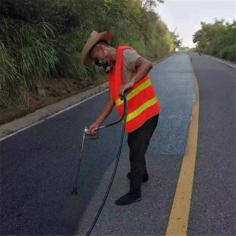 鄂州 彩色防滑路面的底涂是保障路面附着力